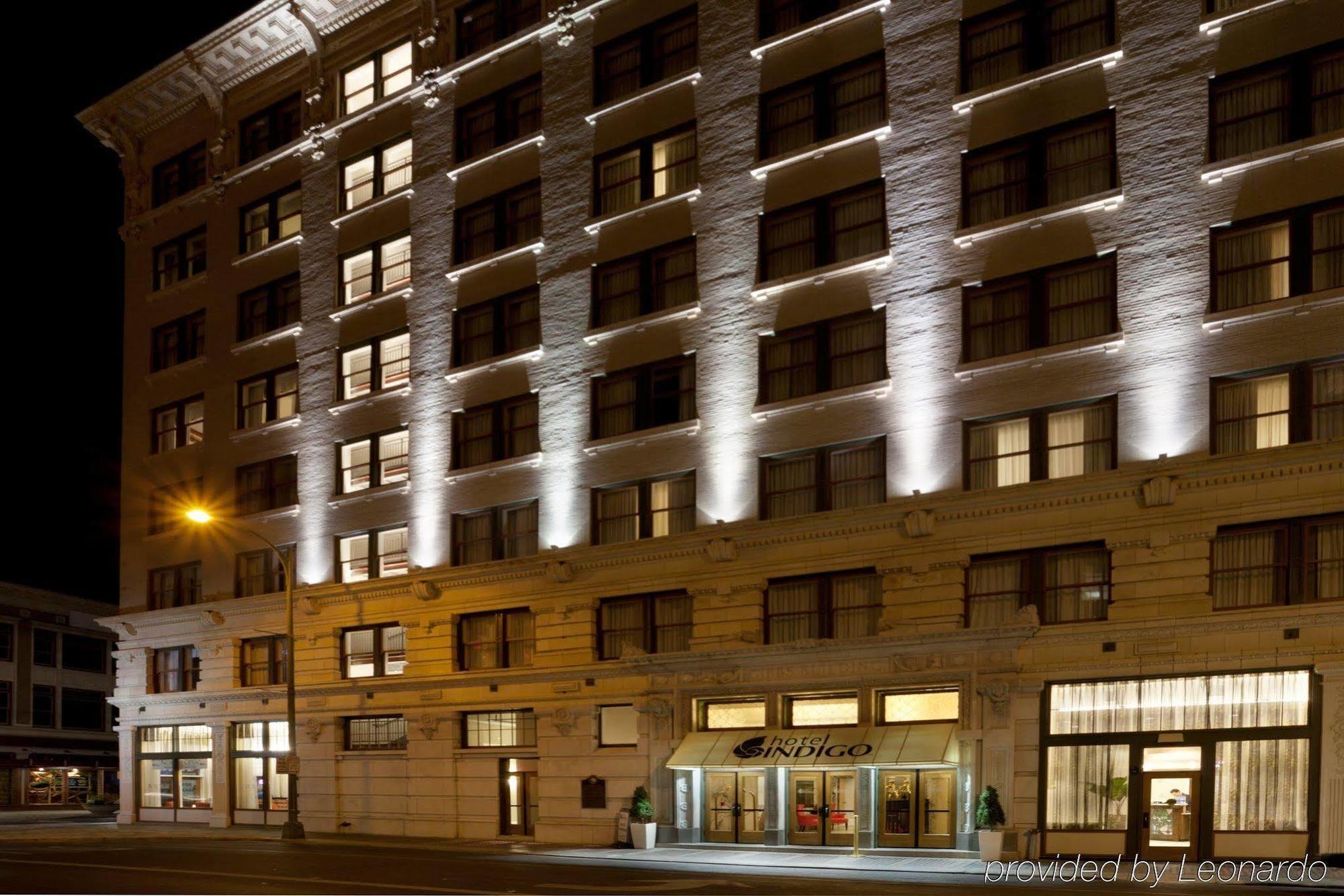 Gibbs Downtown Riverwalk Hotel 4*